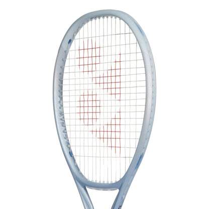 Raquete Yonex MUSE 100L - detalhe da cabeça com padrão de cordas 16x18 e Uniform Impact Grommet