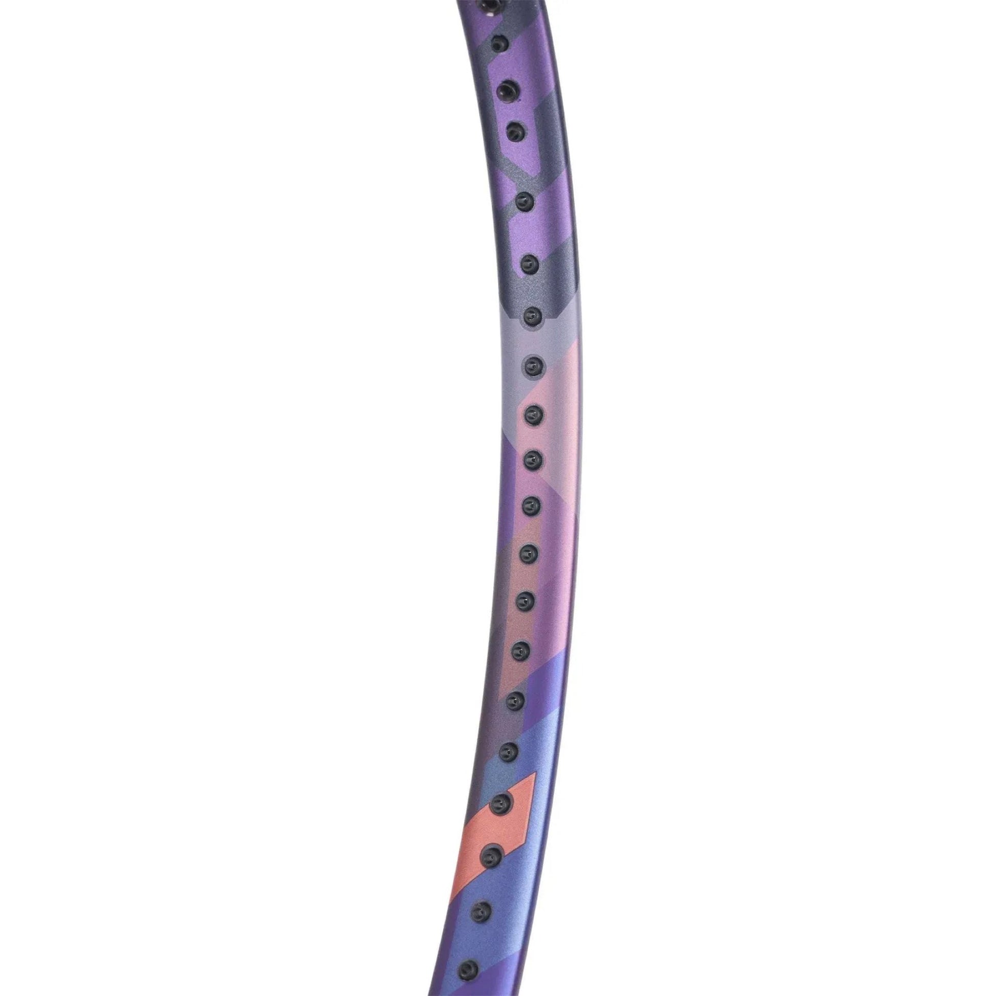 Raquete de ténis Yonex PERCEPT 97 Midnight Navy, detalhe do aro interno em fundo branco