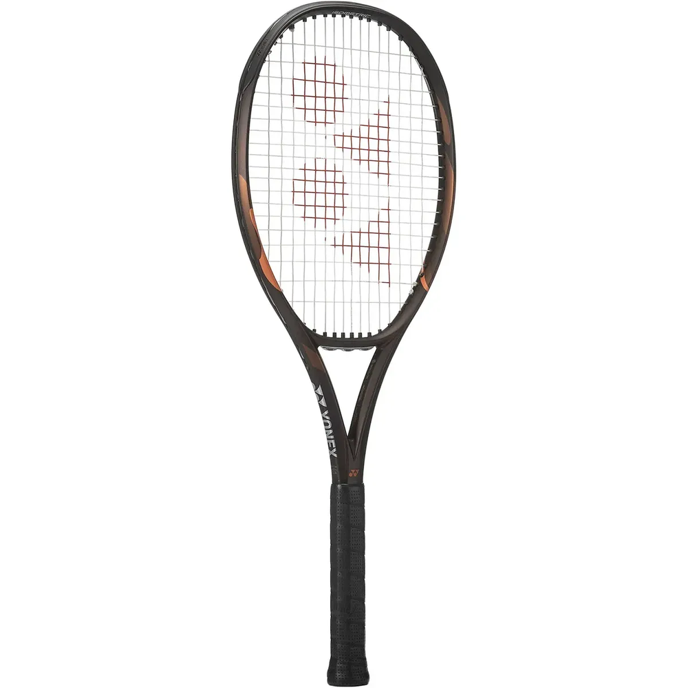 Raquete Yonex EZONE 100 Espresso Brown 2026 - detalhe do padrão de cordas 16x19 para spin e controlo