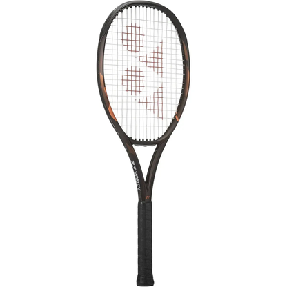 Raquete Yonex EZONE 100 Espresso Brown 2026 - detalhe do padrão de cordas 16x19 para spin e controlo