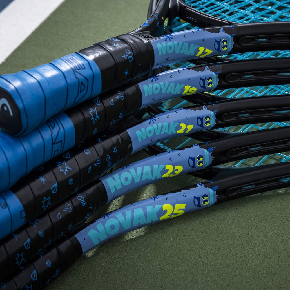 Raquete HEAD Novak 21 Junior - detalhe do grip e punho adaptado para mãos infantis, ideal para primeiros passos no ténis